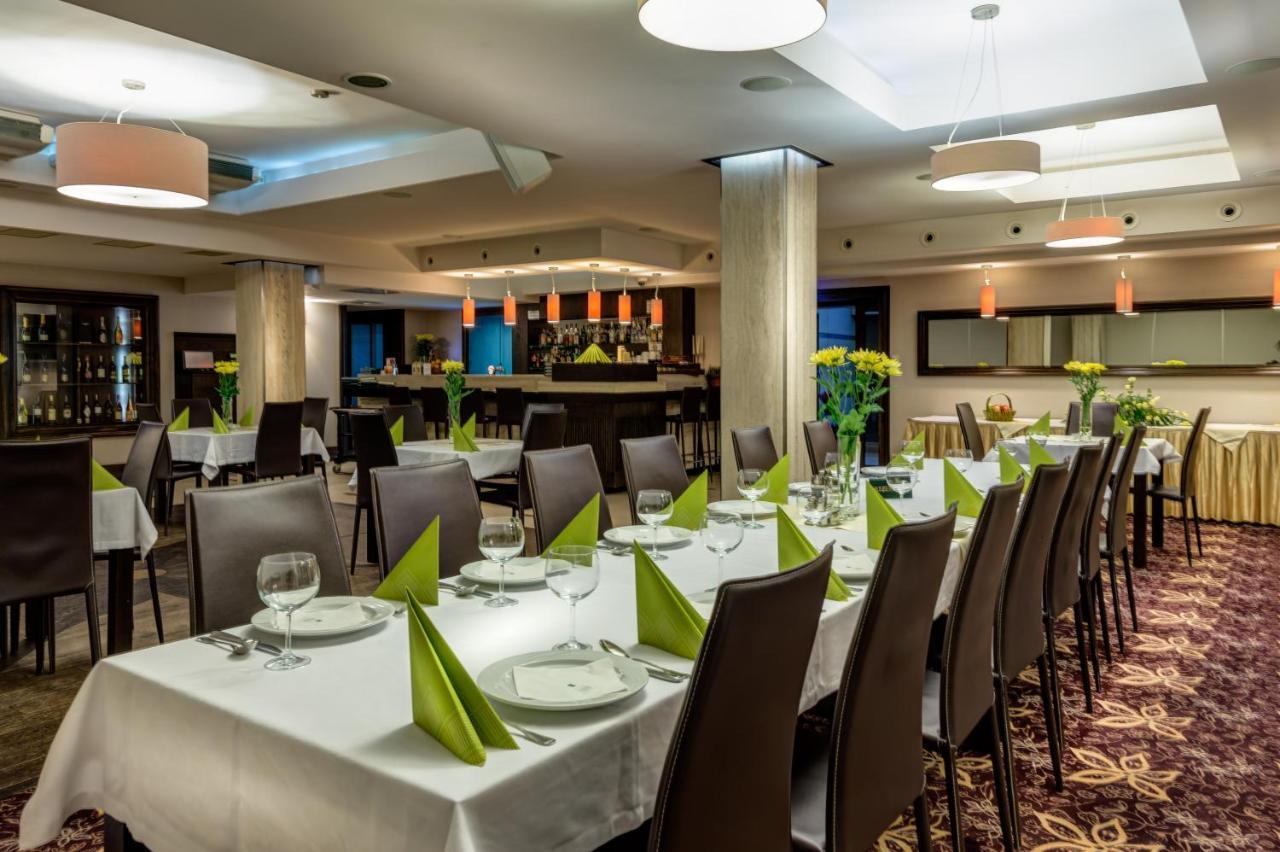 Hotel-Restauracja Platan Chrzanów Kültér fotó